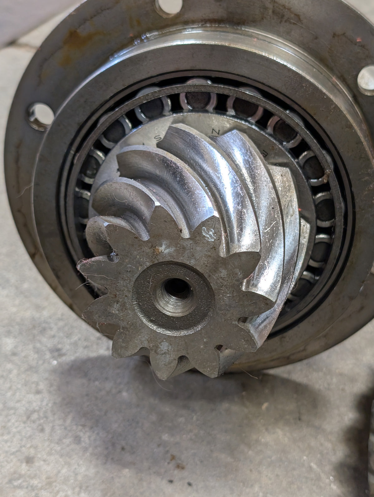 Ring & Pinion IH International 1270676C1 USED