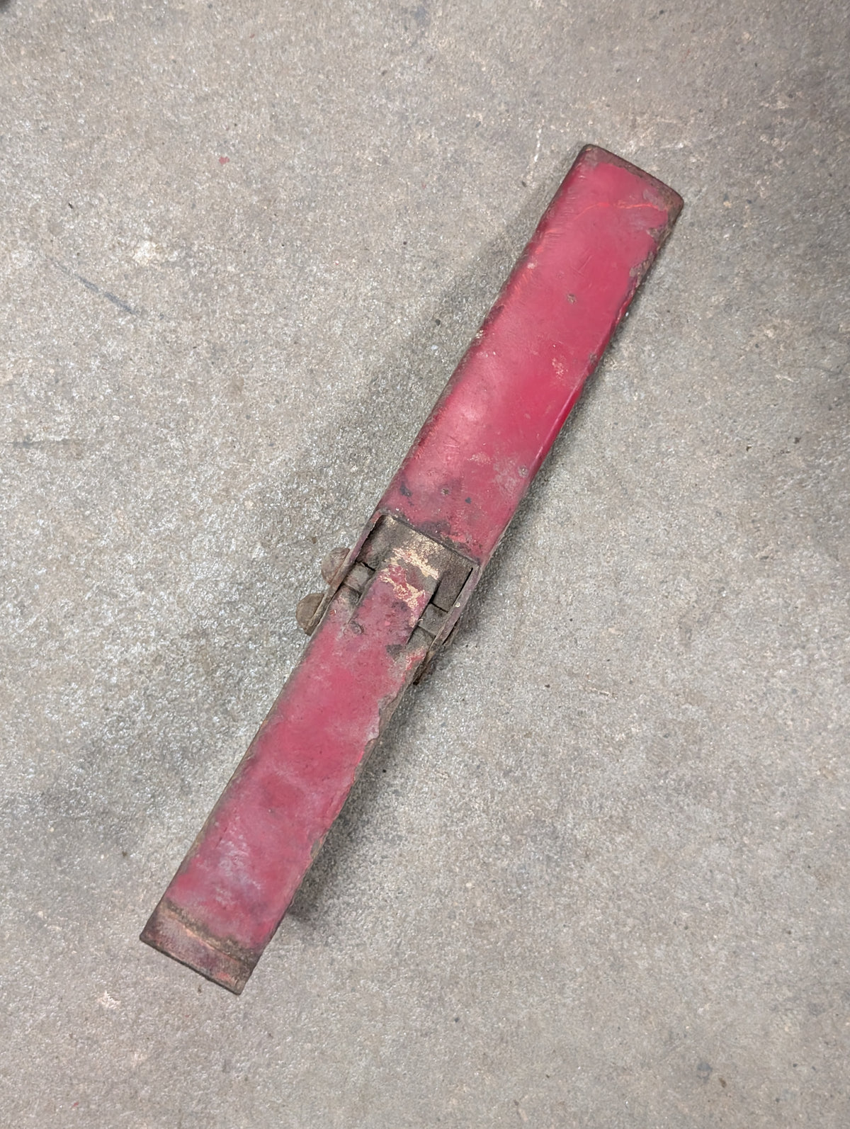 Air Cleaner Latch IH International 71913C1 USED