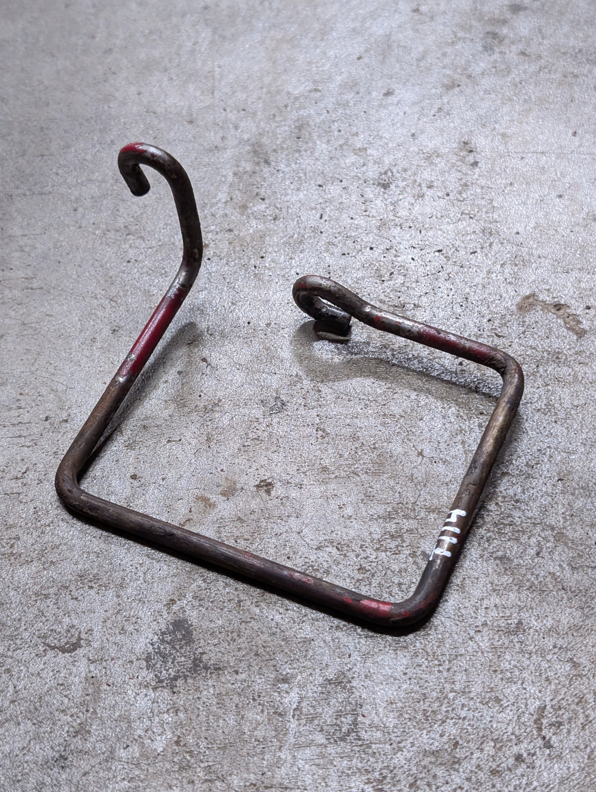 Fan Belt Stabilizer IH International 531977R1 USED