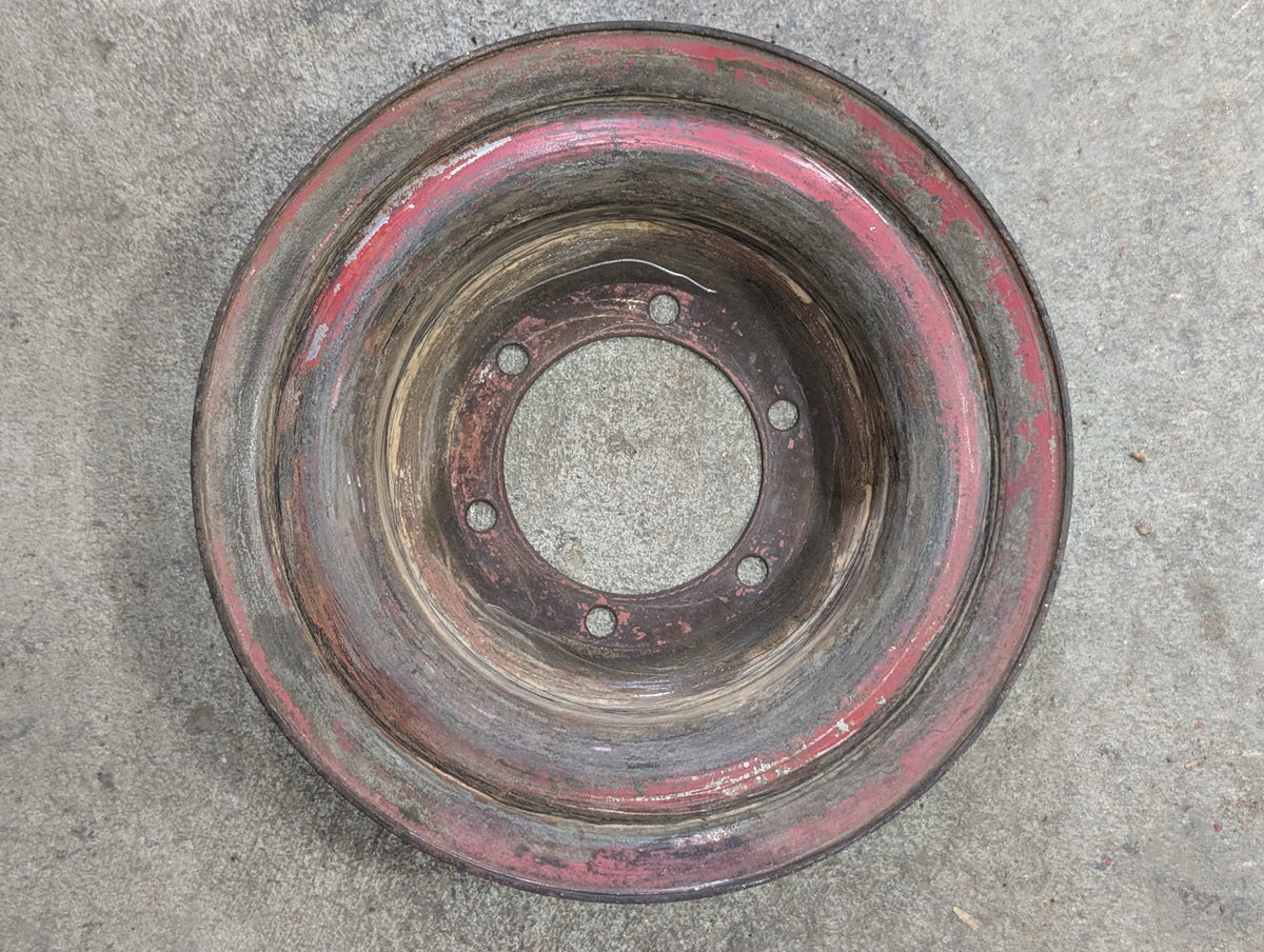 Water Pump Pulley IH International 3055718R1 USED
