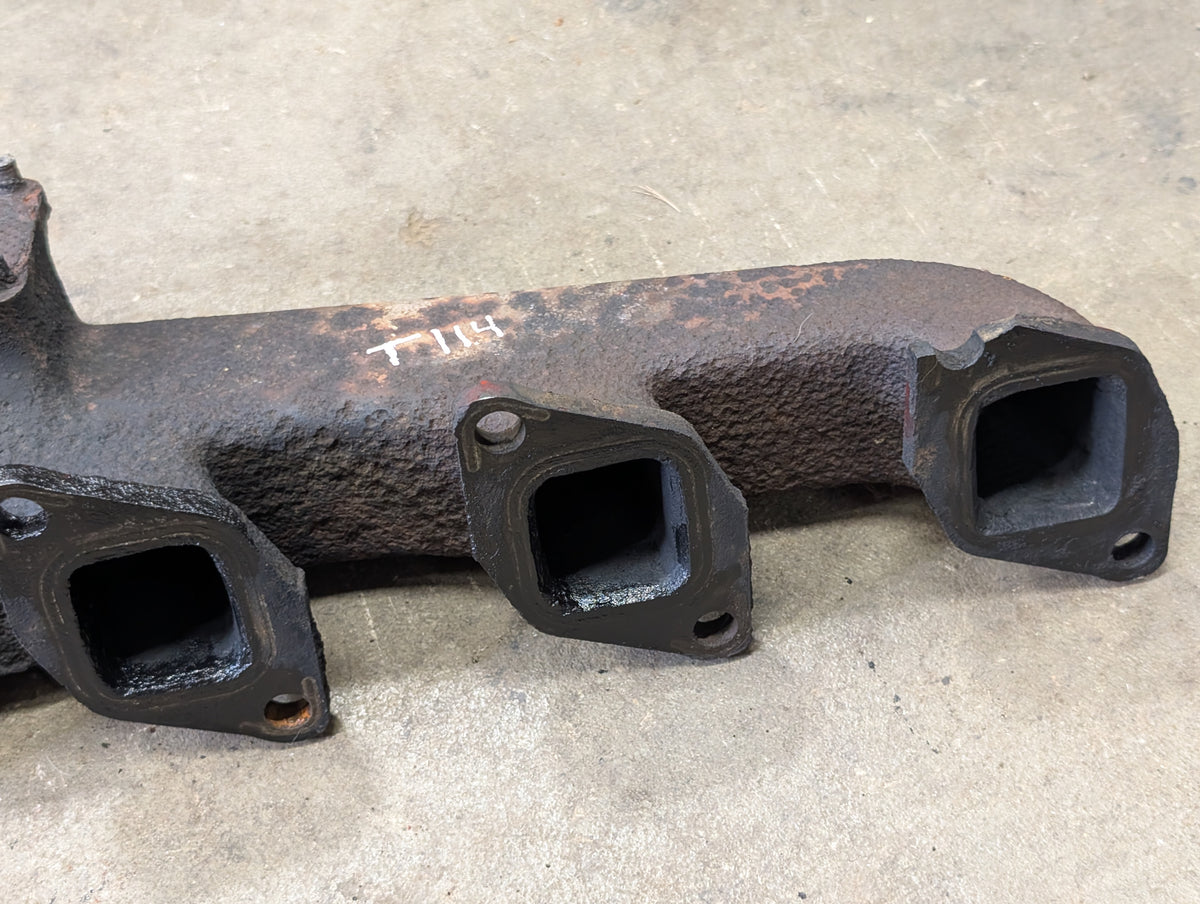 Exhaust Manifold IH International 3055944R12 USED