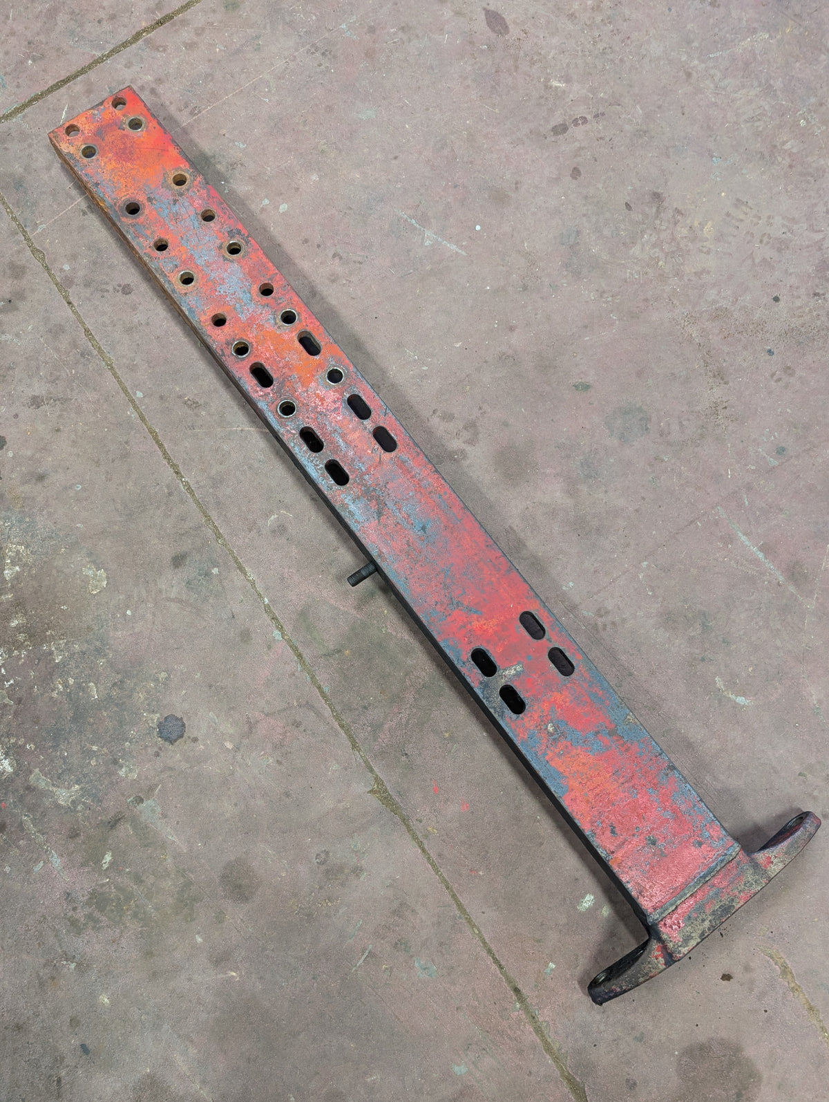 Left Frame Rail IH International 396368R1 USED
