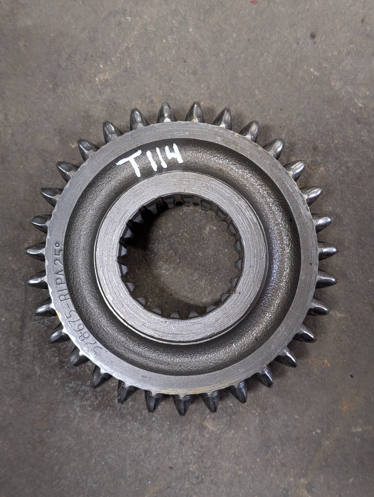 3rd/4th Speed Slider Gear IH International 528675R1 USED