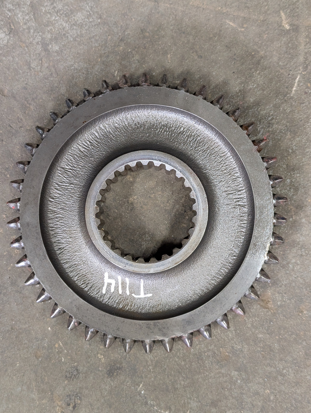3rd Speed Driving Gear IH International 528671R1 USED