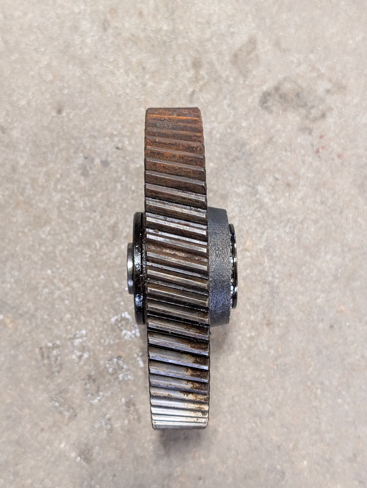 Timing Idler Gear IH International 3055043R3 USED