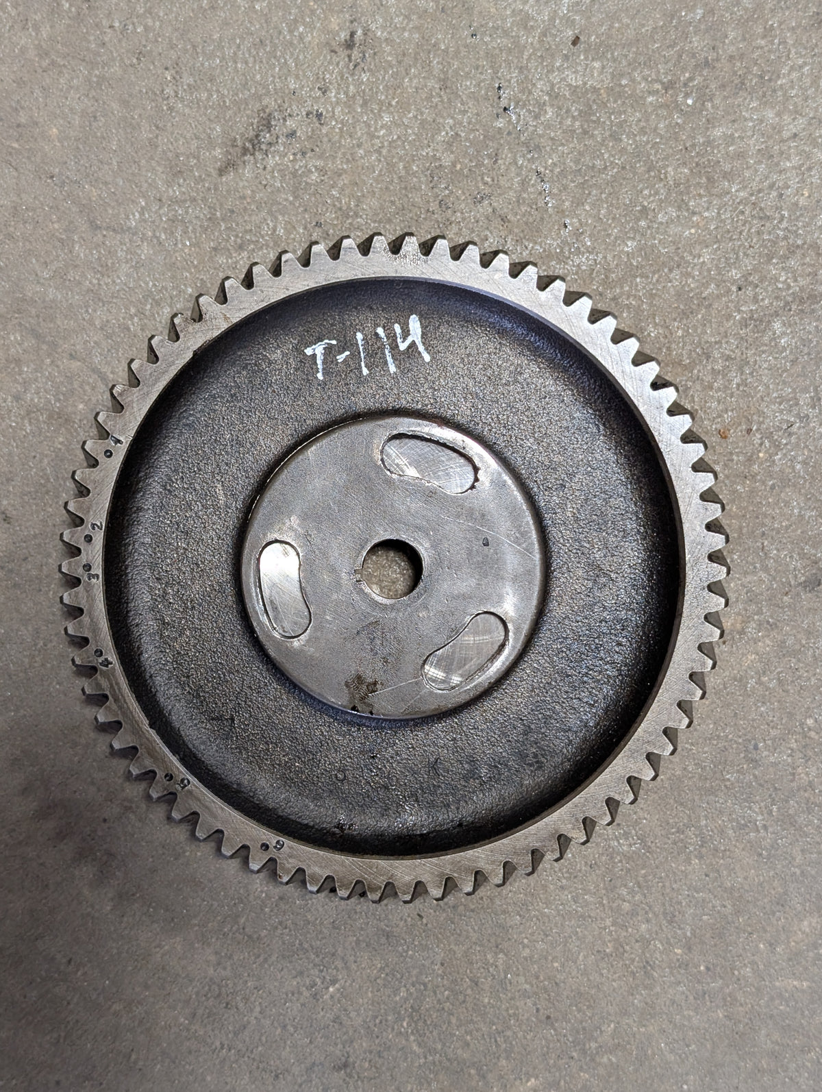 Injection Pump Gear IH International 3056885R3 3055066R3 USED