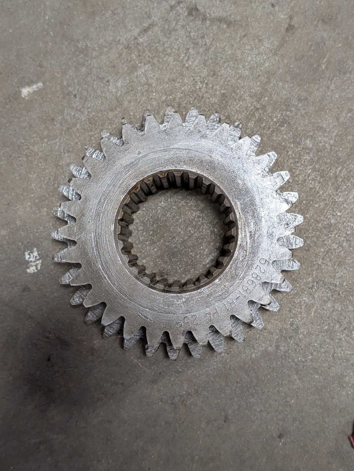Lo Drive Gear IH International 528681R1 USED