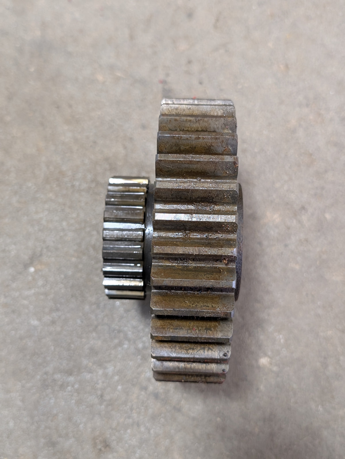 Reverse Drive Gear IH International 393525R1 USED
