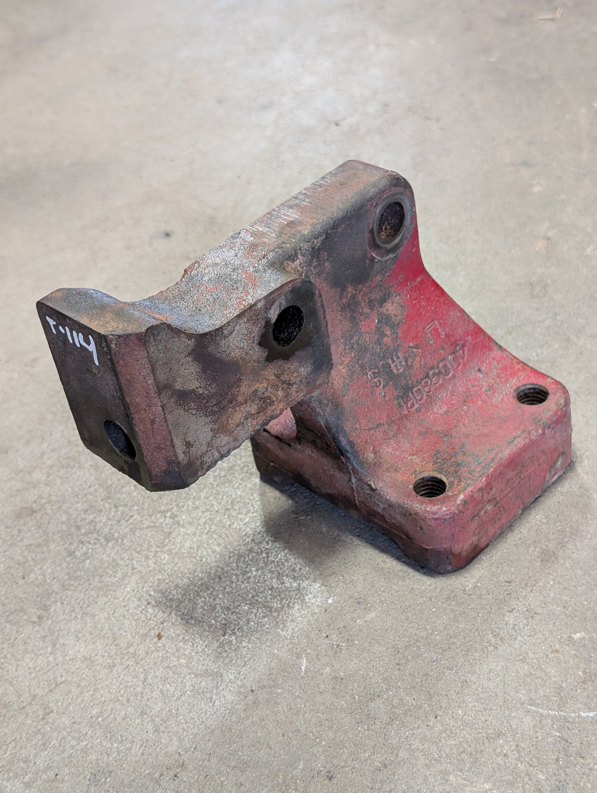 Front Left Engine Support IH International 400380R1 USED