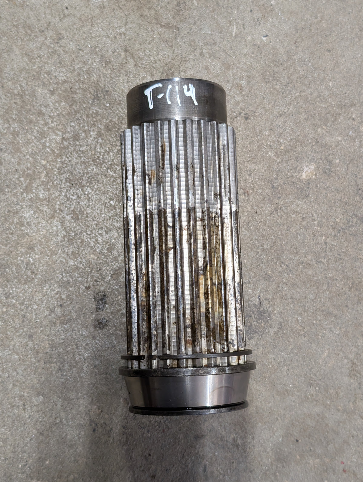 Range Countershaft IH International 528680R2 USED