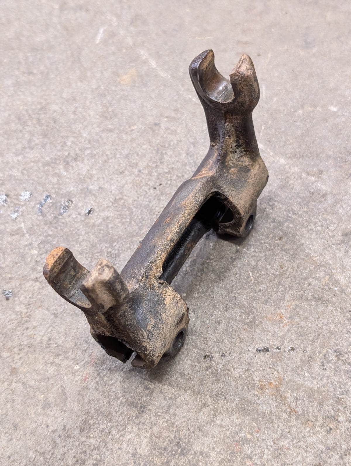 Clutch Release Fork IH International 380110R1 USED