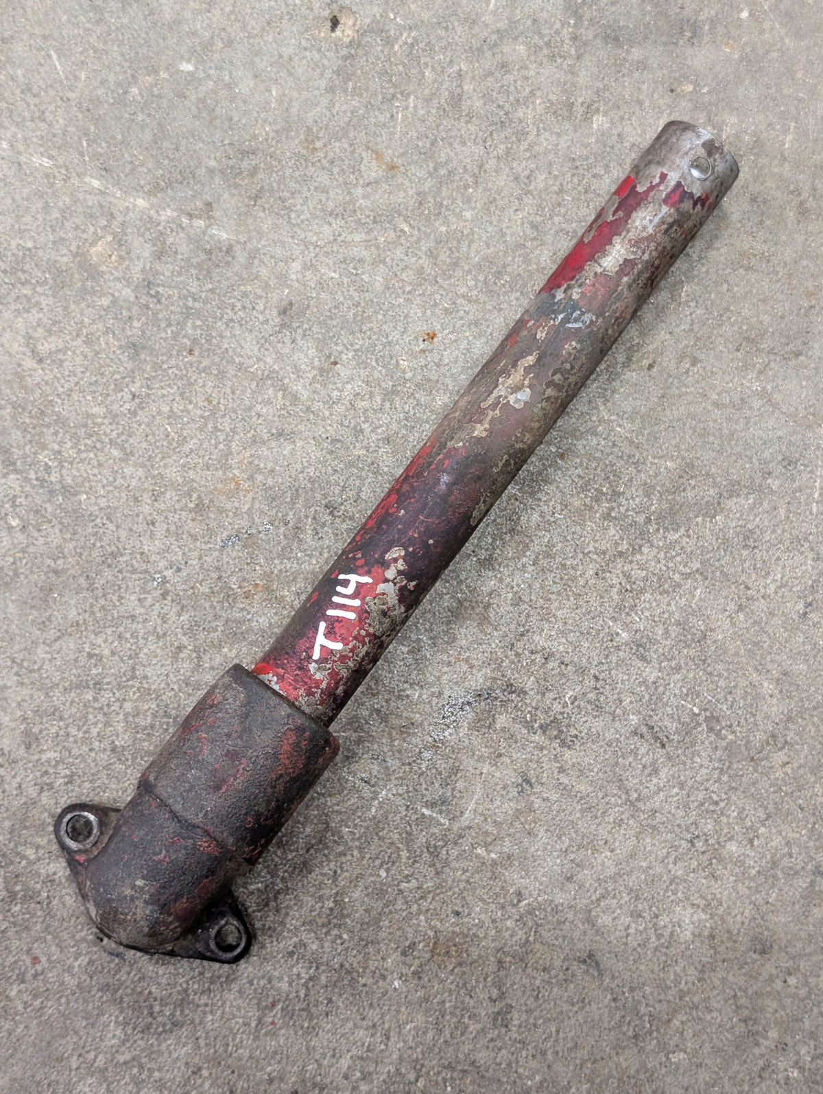 Engine Oil Filler Neck IH International 3055986R11 USED