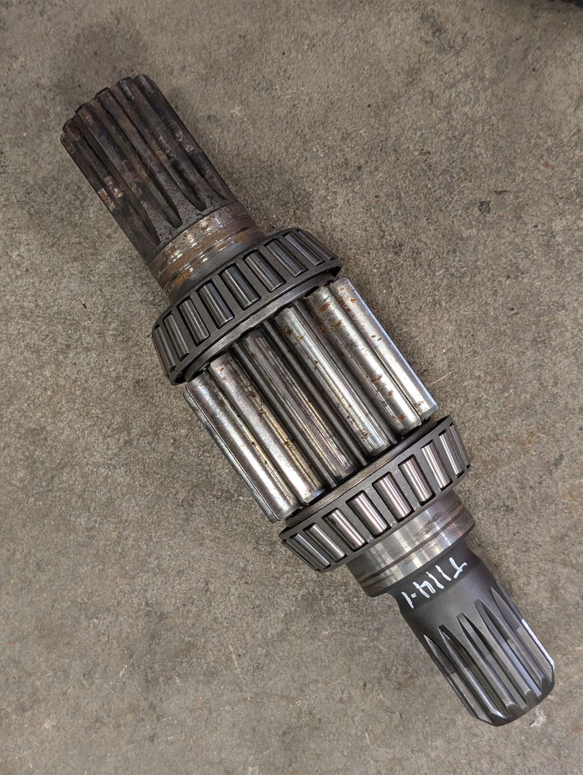 Bull Pinion Shaft IH International 401276R1 USED