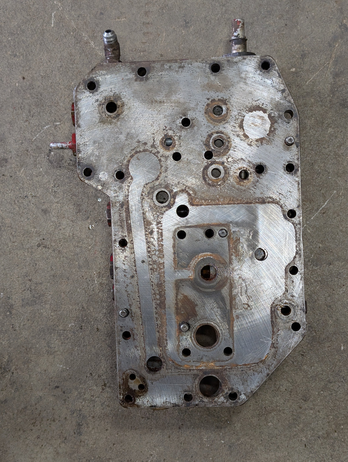 MCV Multiple Control Valve IH International 391945R93 391945R94 USED
