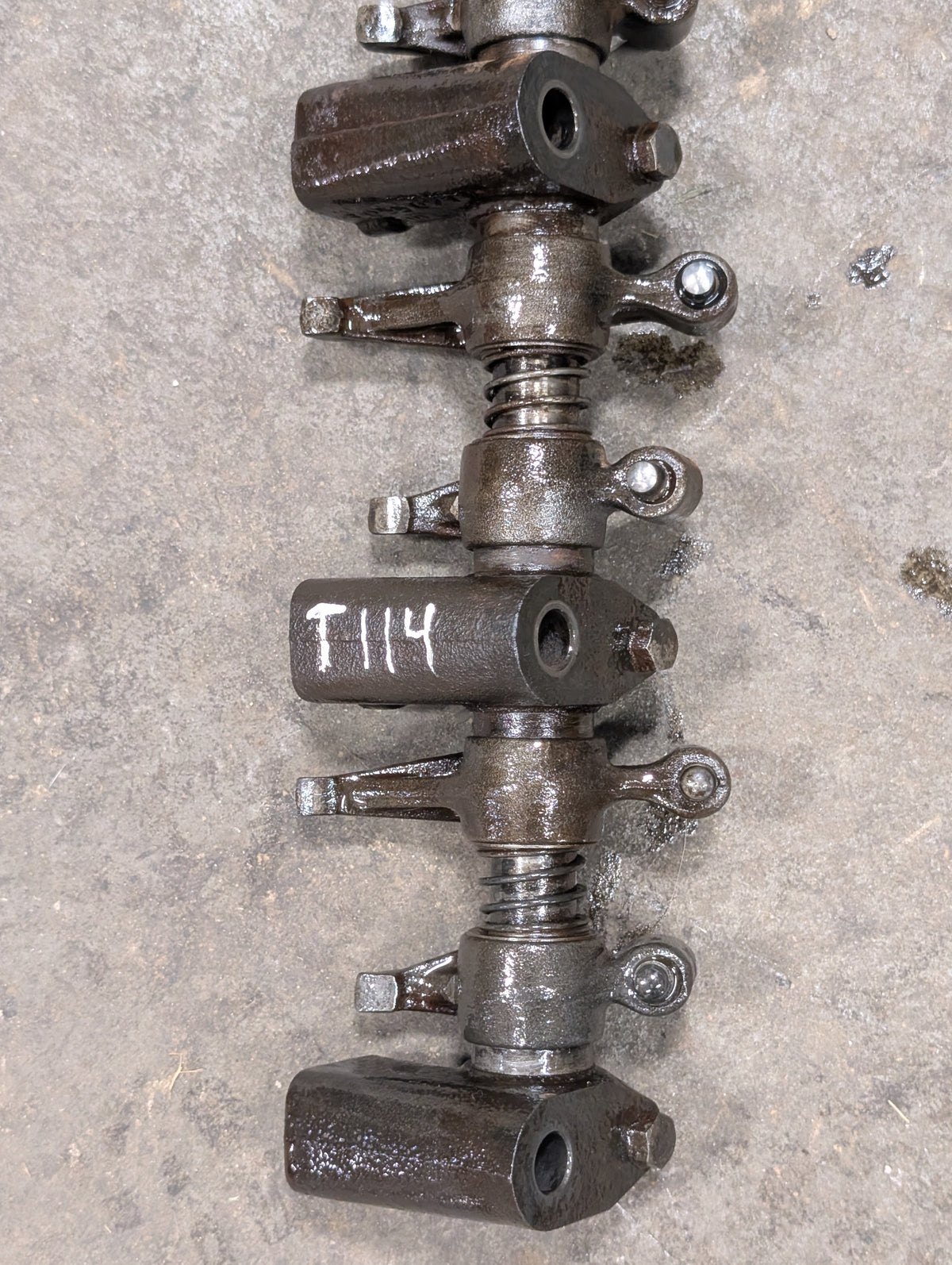 Rocker Arm Assembly IH International 3055071R31 3132292R91 3132293R91 3055077R6 USED