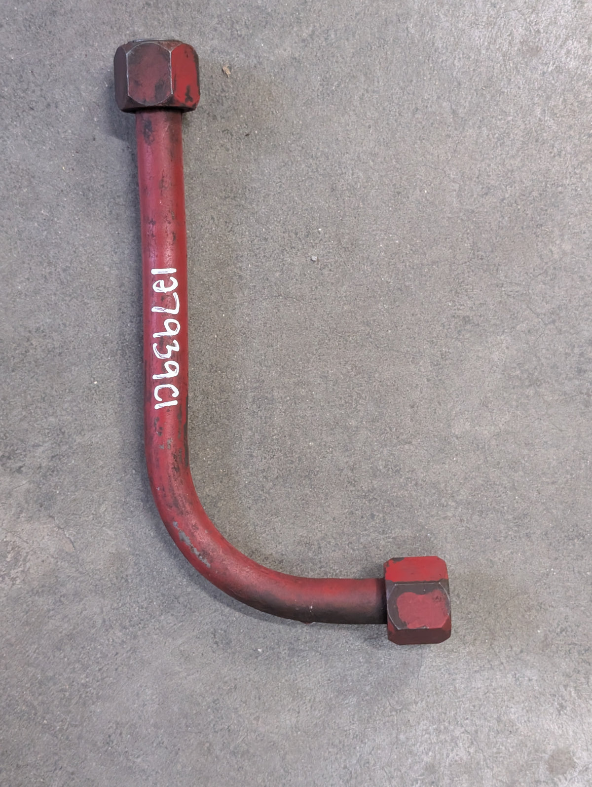 Auxiliary Valve Return Tube IH International 127939C1 USED