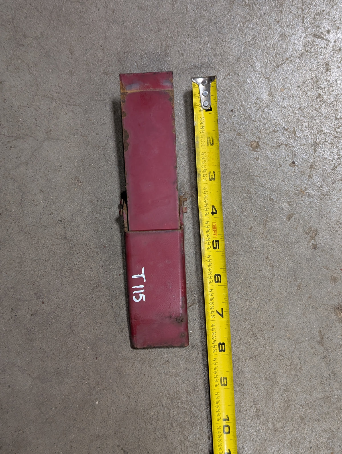 Air Filter Fastener IH International 401266R1 USED