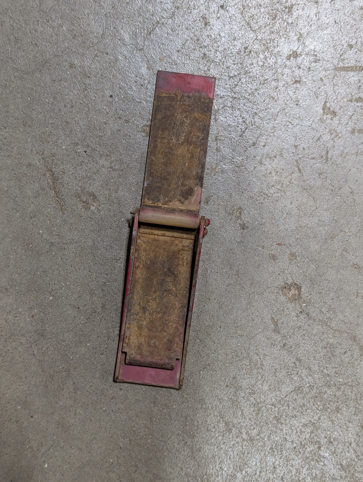 Air Filter Fastener IH International 401266R1 USED