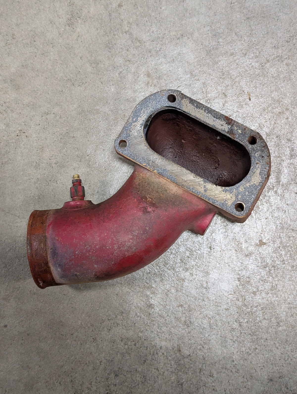 Air Intake Elbow IH International 380045R2 USED