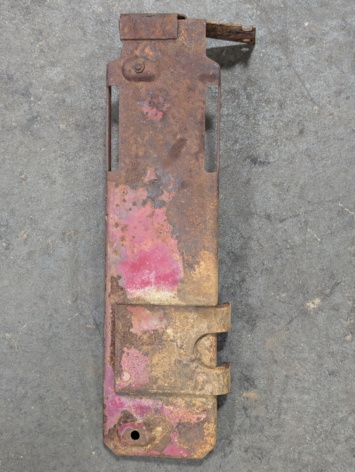 Right Battery Tray IH International 399055R1 USED