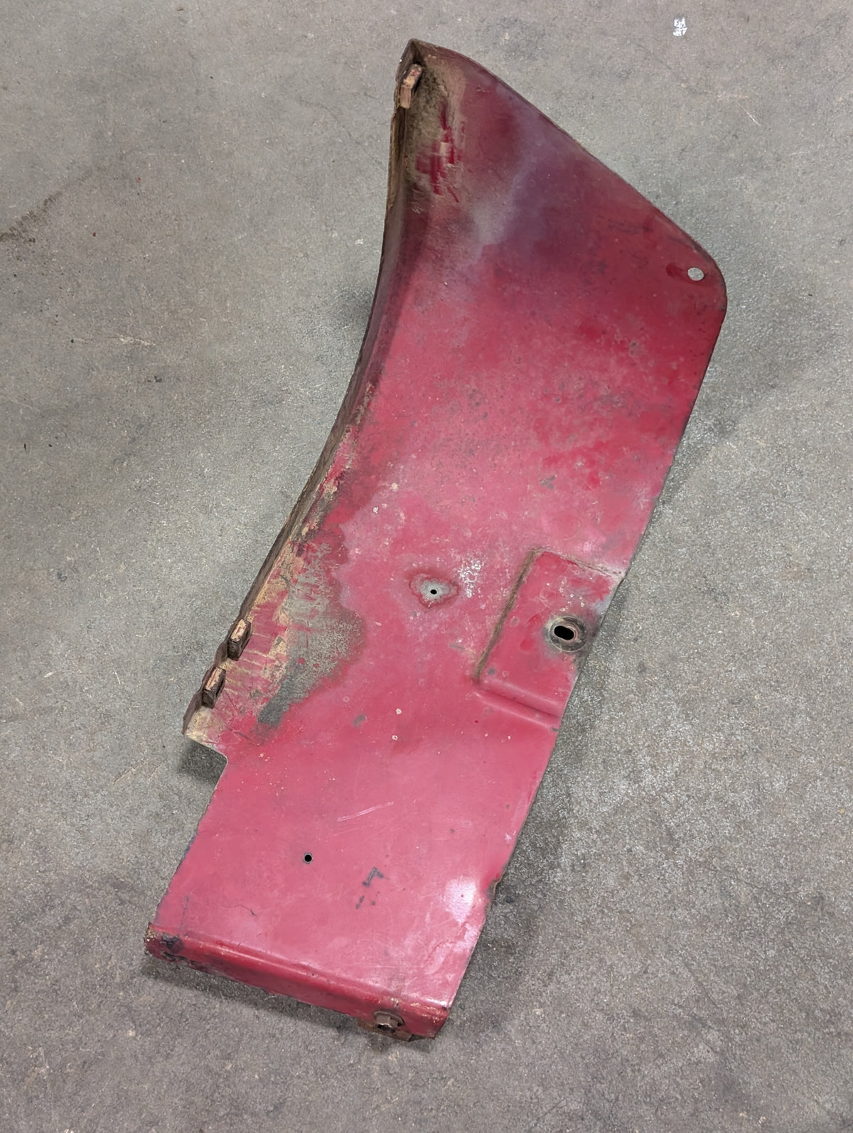 Lower Right Heat Shield IH International 386118R21 USED