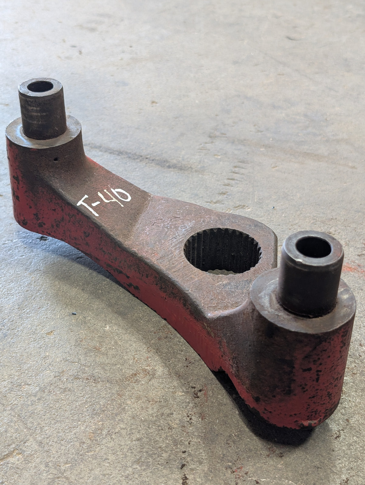 Torsion Bar Bracket IH International 401362R3 392086R31 USED