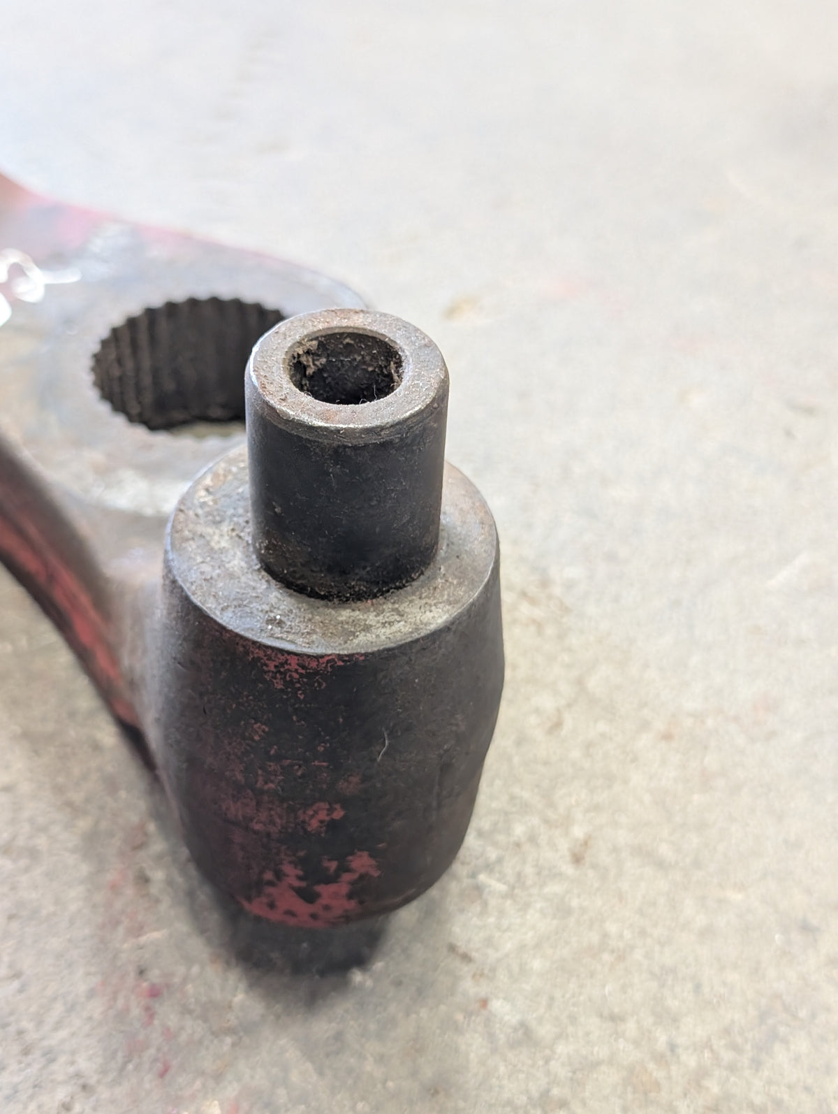 Torsion Bar Bracket IH International 401362R3 392086R31 USED