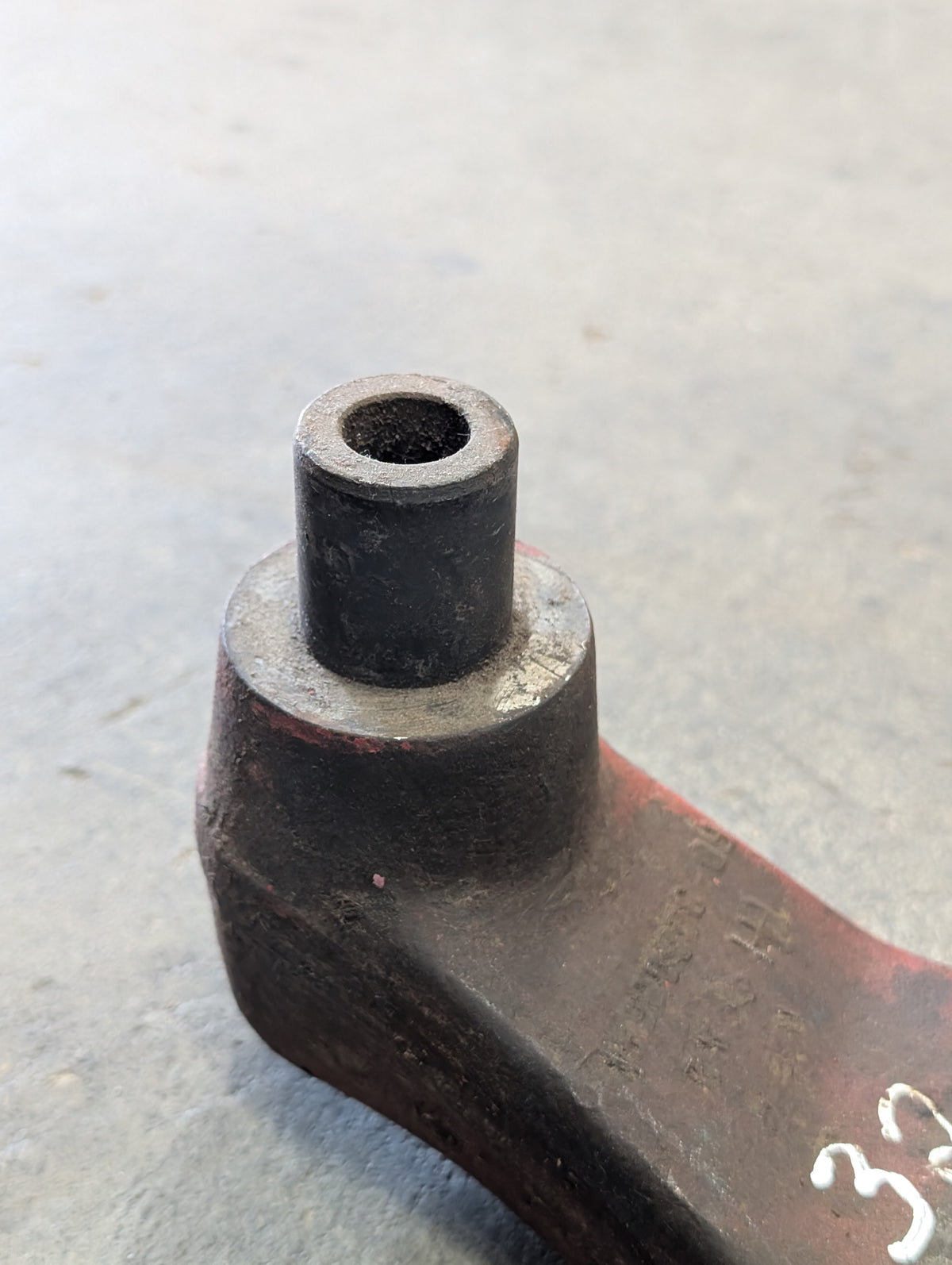 Torsion Bar Bracket IH International 401362R3 392086R31 USED
