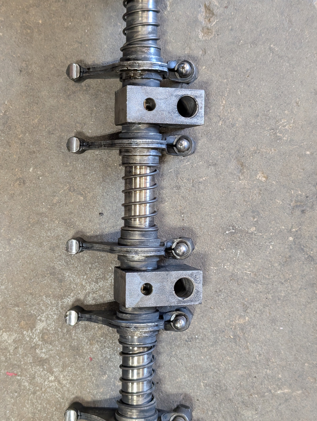 Rocker Arm Assembly IH International 341074R92 326510R2 USED