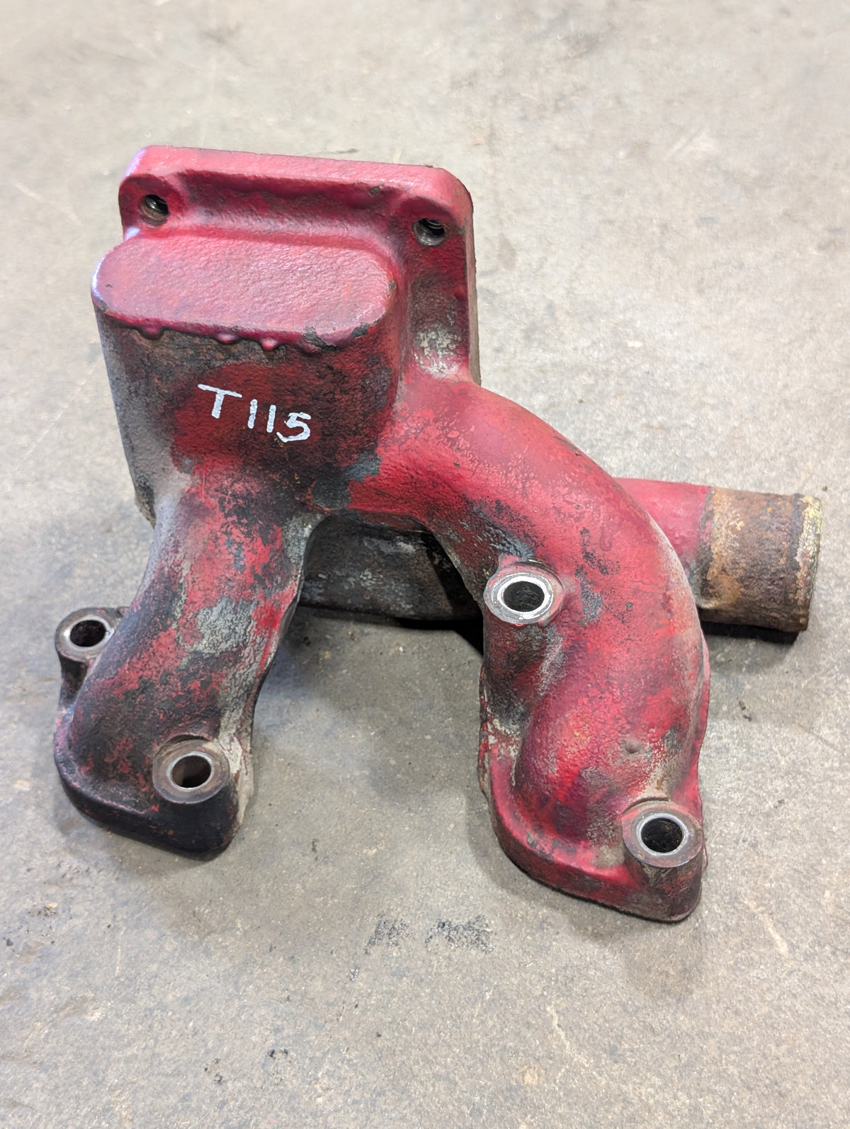 Thermostat Mounting Elbow IH International 601549C11 326817R1 USED
