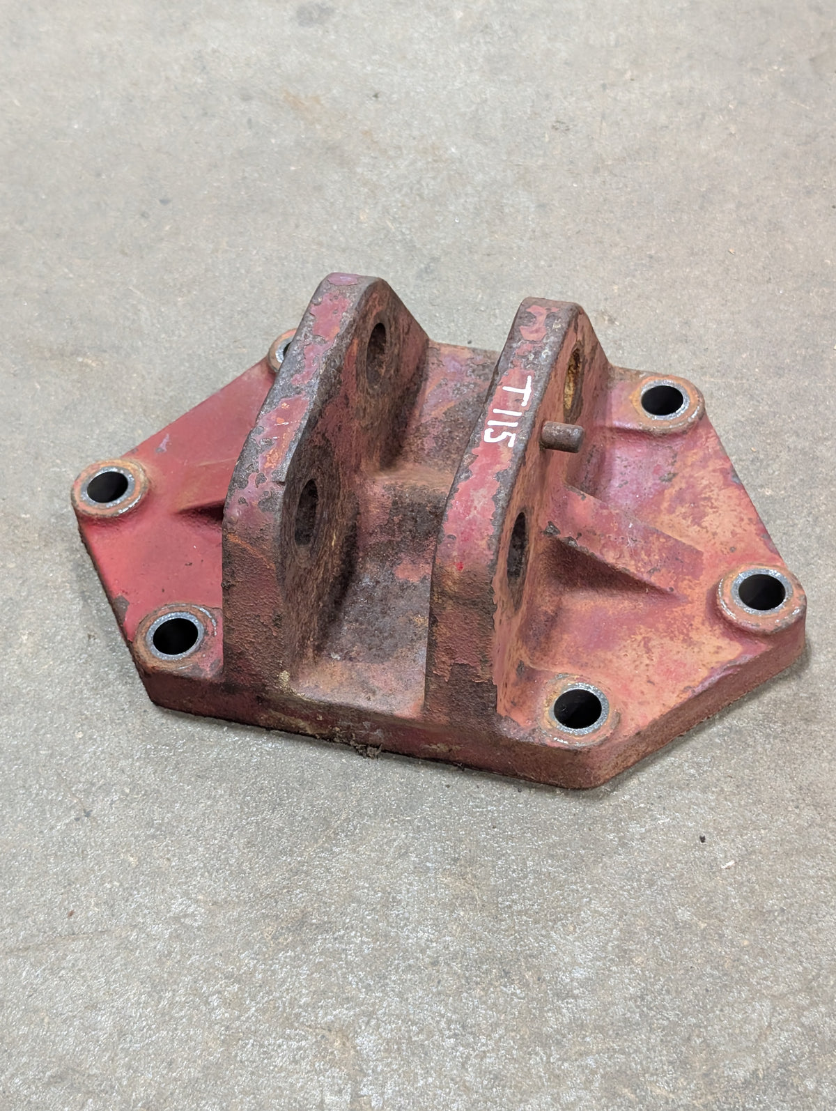 Cat 2 Top Link Bracket IH International 382212R2 382212R11 USED