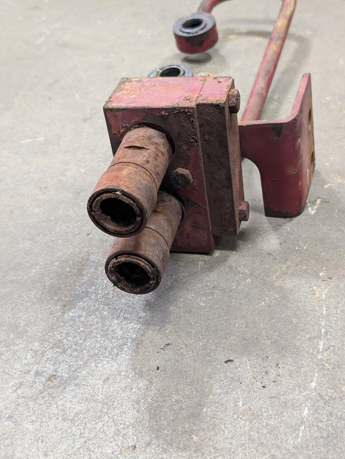 Hydraulic Manifold IH International 398420R1 USED