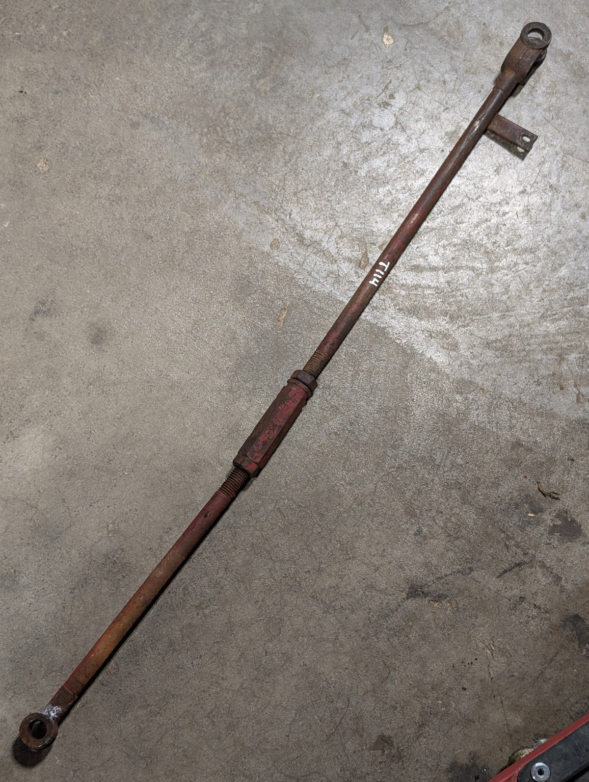 Clutch Rod IH International 384248R1 385142R91 USED