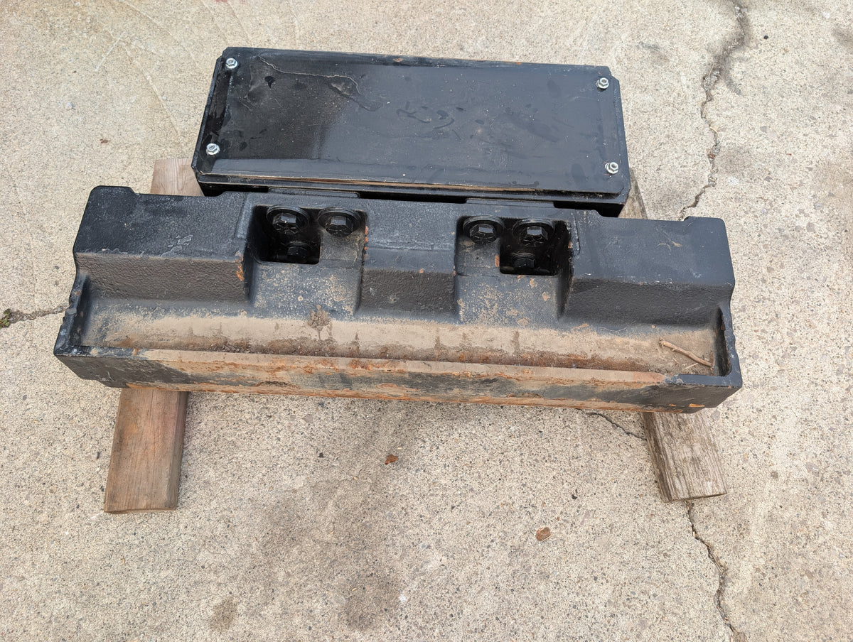 Front Weight Bracket Case IH 1342127C2 1968026C2 USED