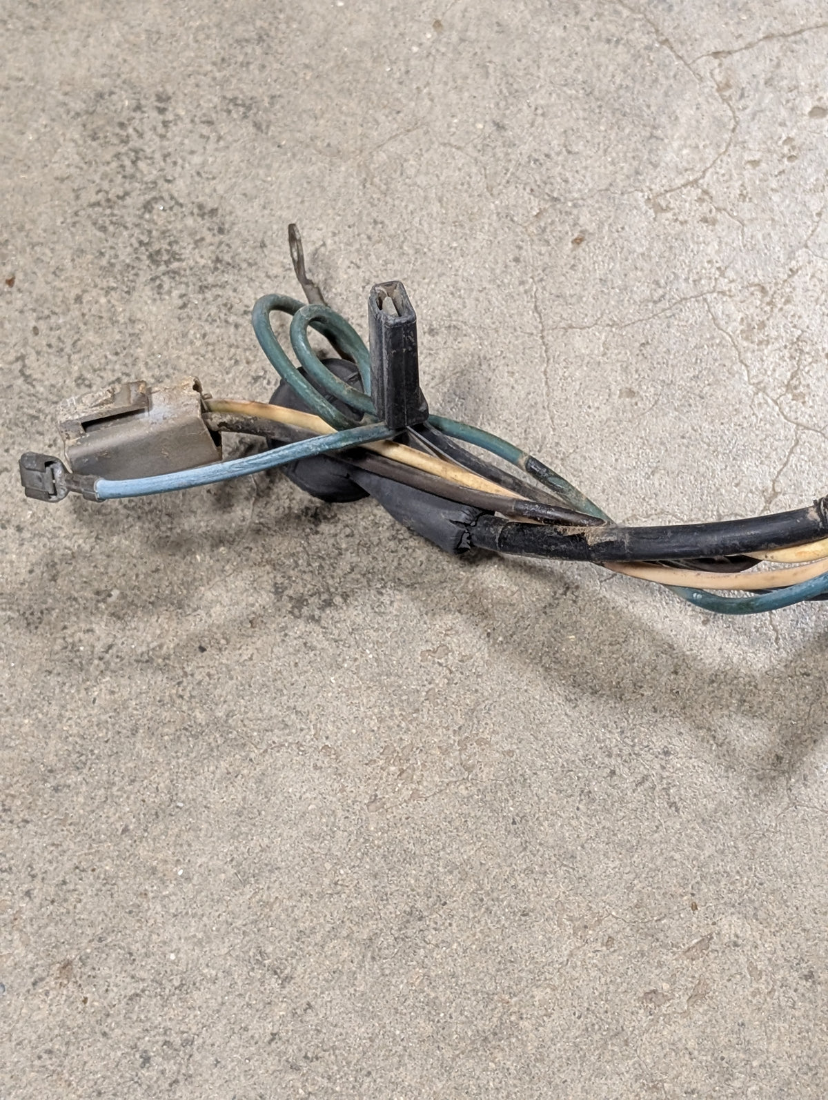 Front Main Wiring Harness IH International 405278R1 USED