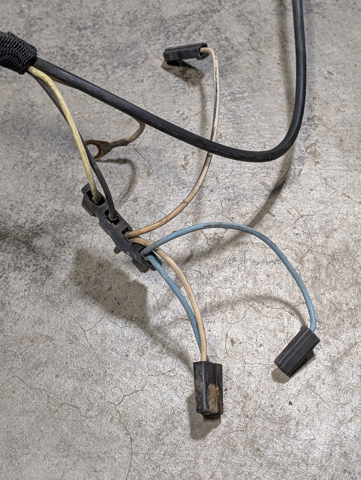 Front Main Wiring Harness IH International 405278R1 USED