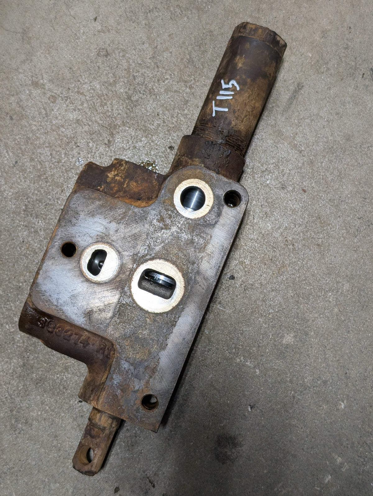 Hydraulic Auxiliary Valve International 383267R94 383274R1 USED