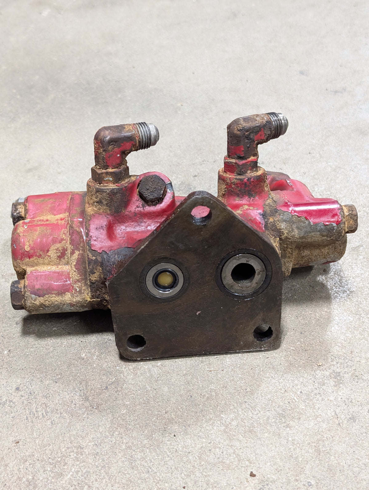 Power Steering Pilot Valve IH International 527492R91 396726R91 USED