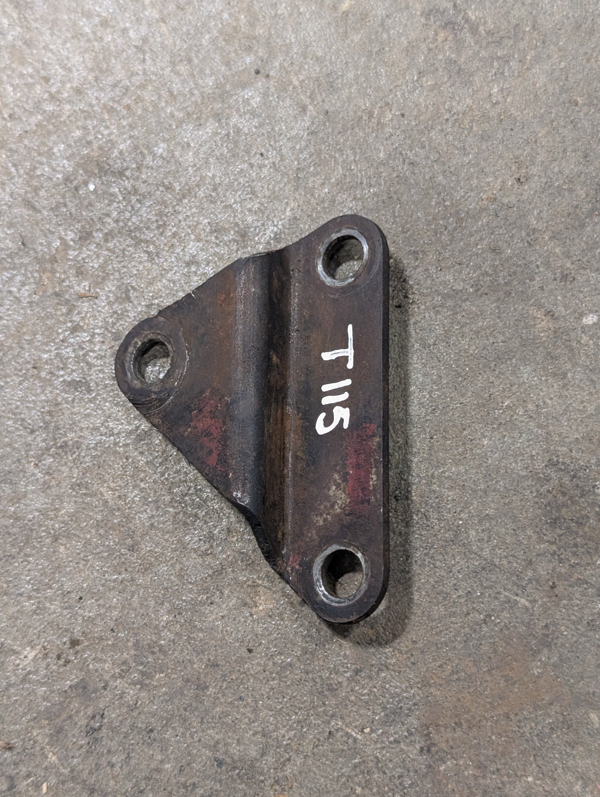 Alternator Mounting Bracket IH International 385007R1 USED