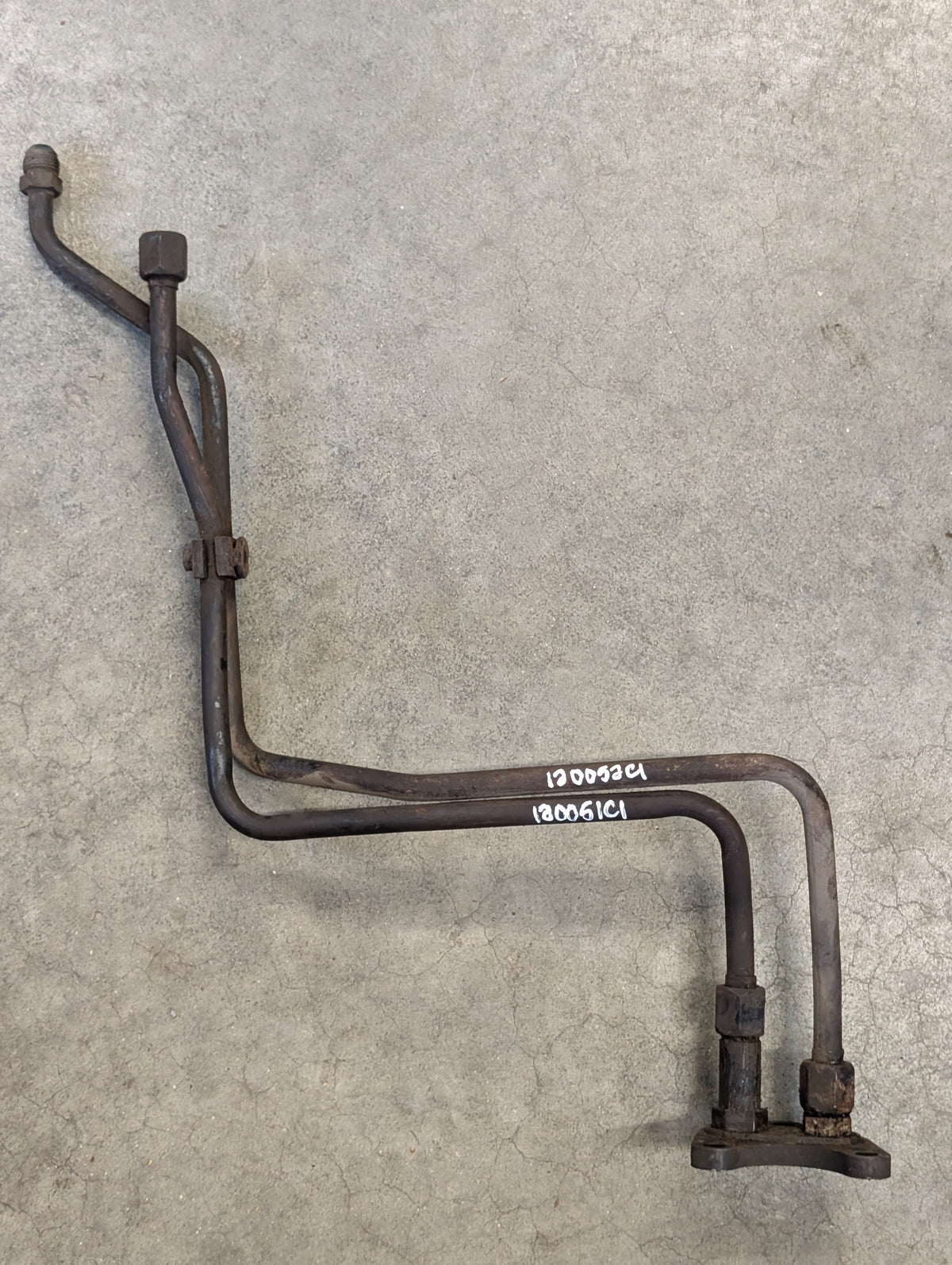 Power Steering Line Assembly  IH International 120051C1 120052C2 537840R1 USED
