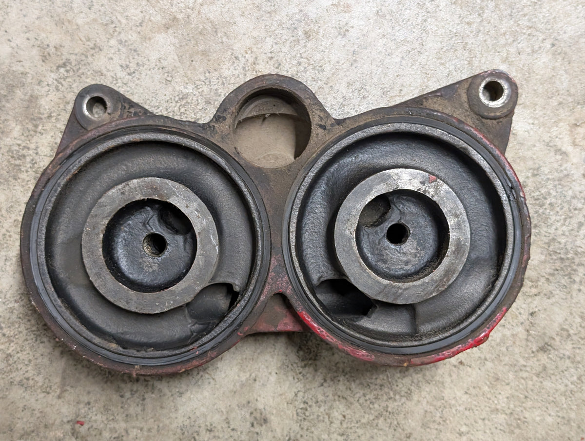 Oil Filter Base IH International 332390R1 607266C11 USED