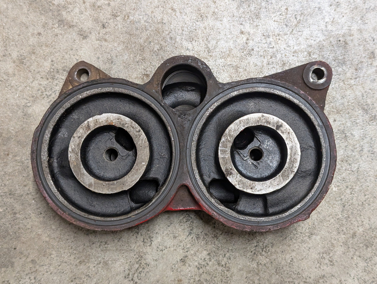 Oil Filter Base IH International 332390R1 607266C11 USED