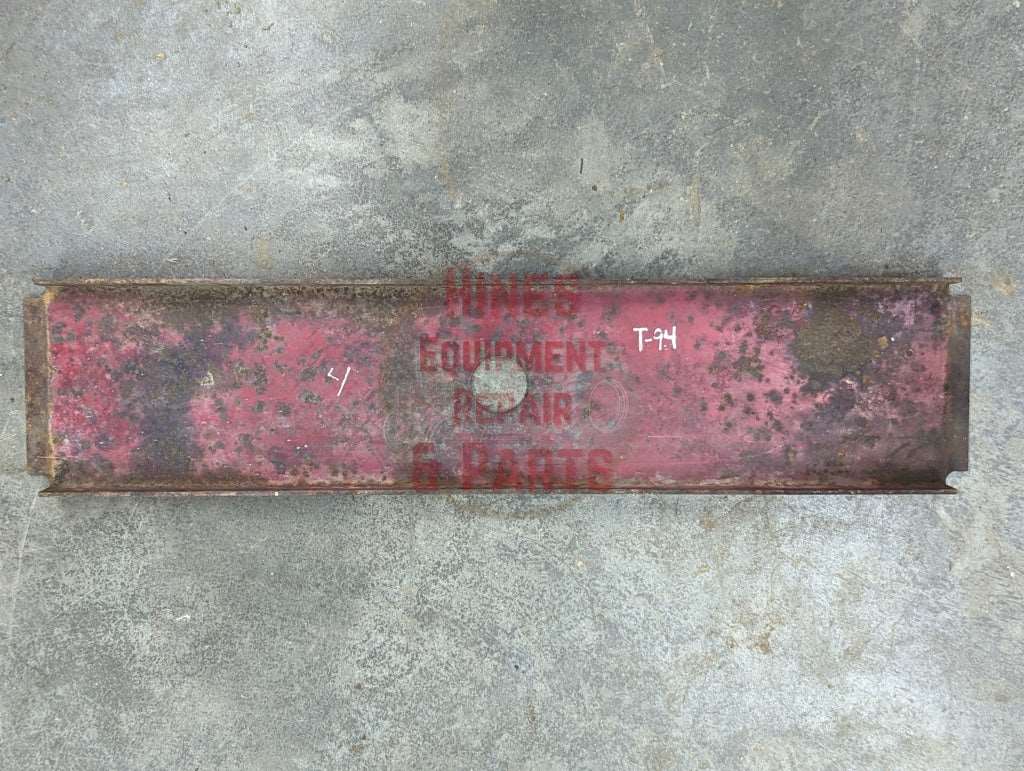 Battery Cover Ih International 534959R1 Used Sheet Metal