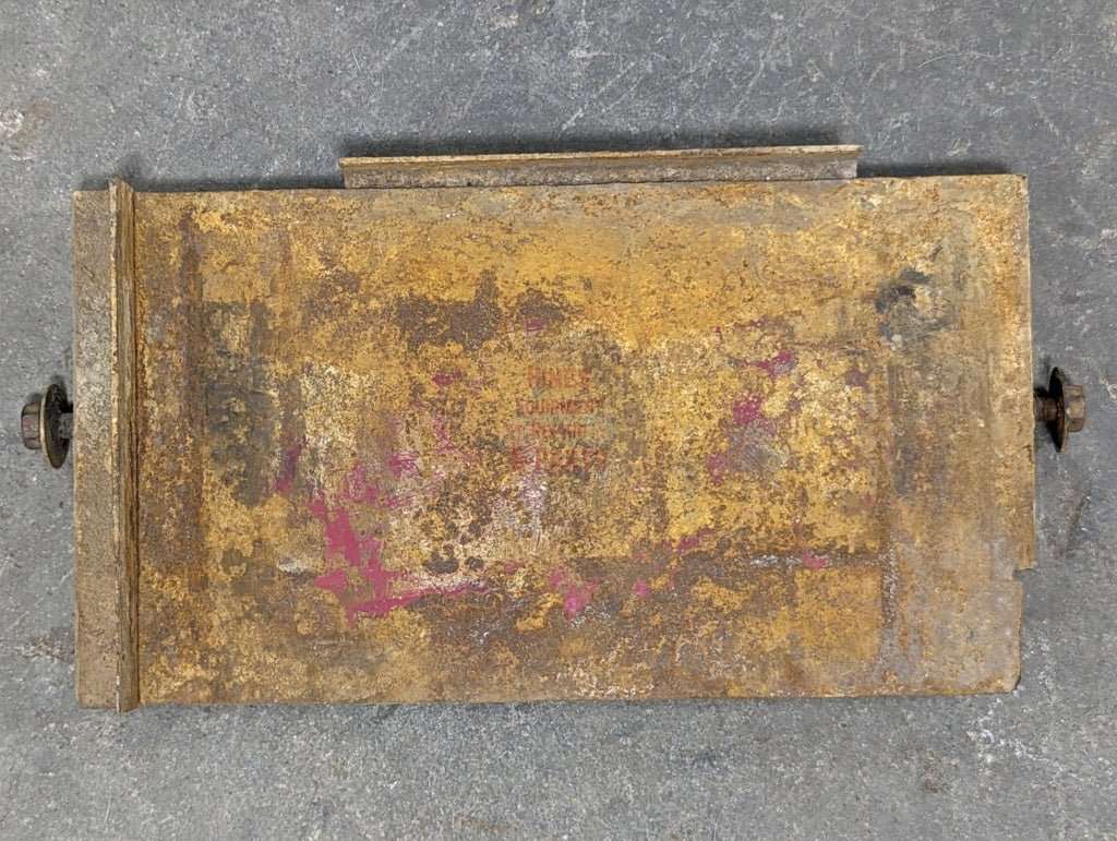 Battery Support Base Ih International 389017R11 Used Electrical