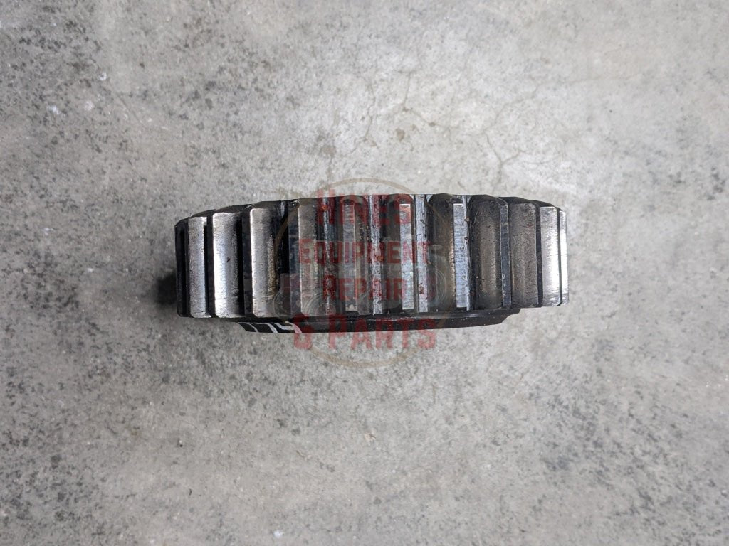 1st Speed Drive Gear IH International 380090R1 390259R1 USED - Hines Equipment Repair & Parts