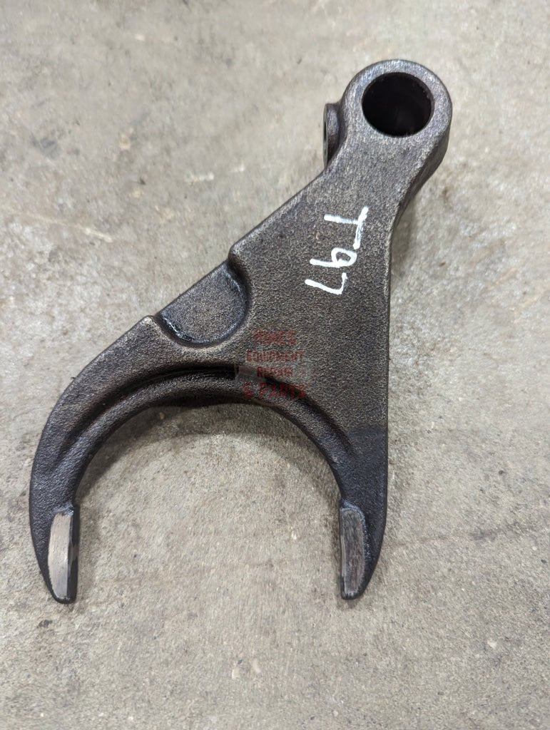 1st/Reverse 4th/5th Shift Fork IH Internartional 388172R1 USED - Hines Equipment Repair & Parts