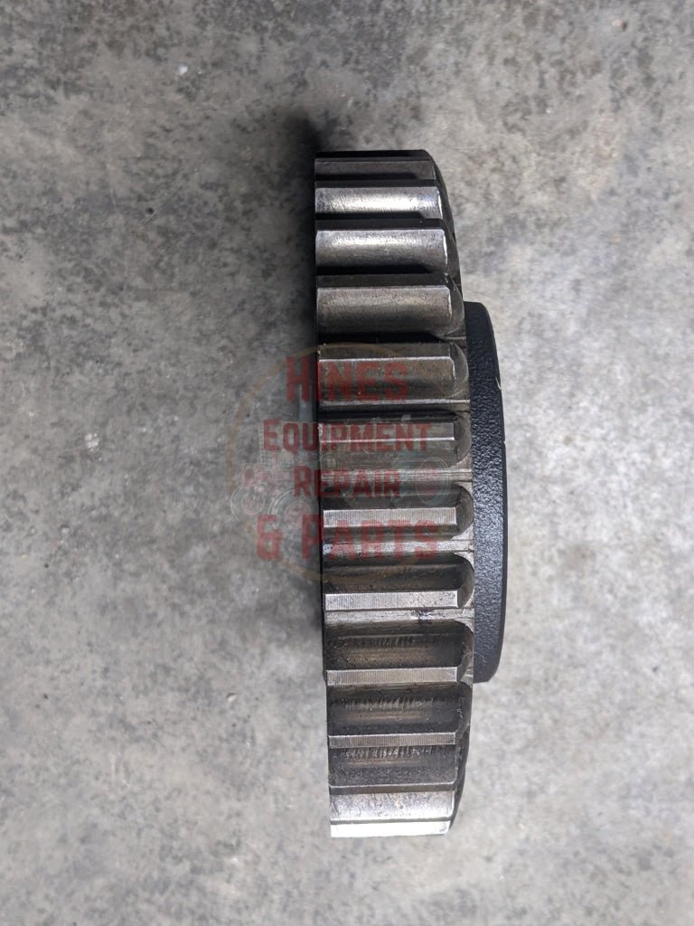 2nd Speed Drive Gear IH International 380088R1 390258R1 USED - Hines Equipment Repair & Parts