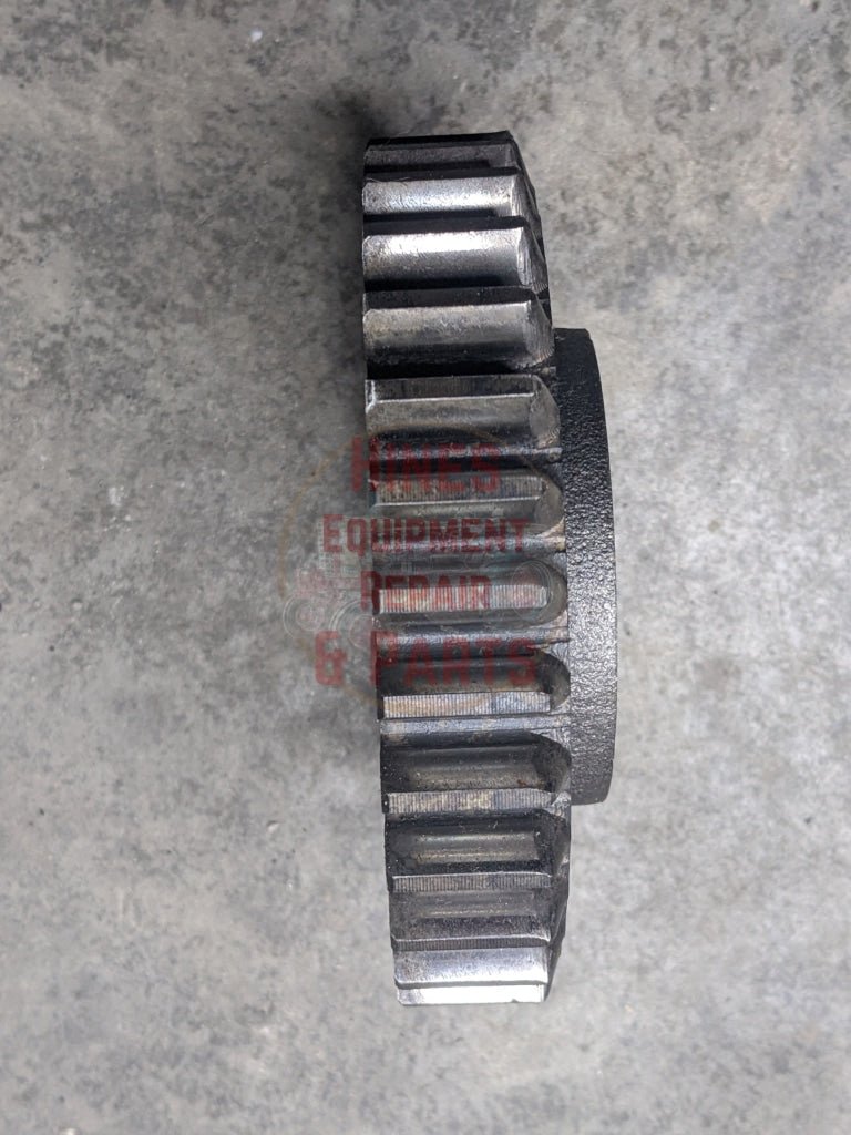 2nd Speed Drive Gear IH International 380088R1 390258R1 USED - Hines Equipment Repair & Parts