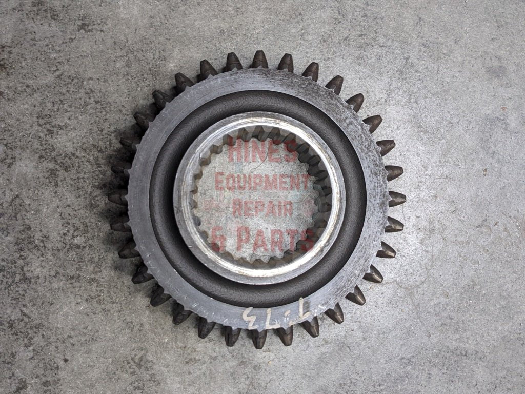 2nd Speed Drive Gear IH International 380088R1 390258R1 USED - Hines Equipment Repair & Parts