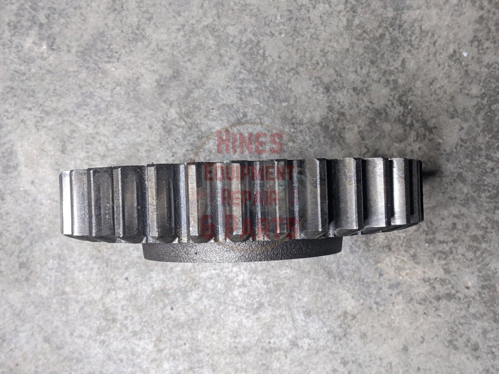 2nd Speed Drive Gear IH International 380088R1 390258R1 USED - Hines Equipment Repair & Parts